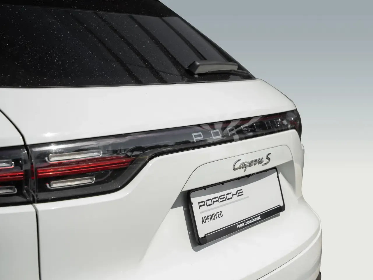 Porsche Cayenne S - Samsaru's Car Outlet