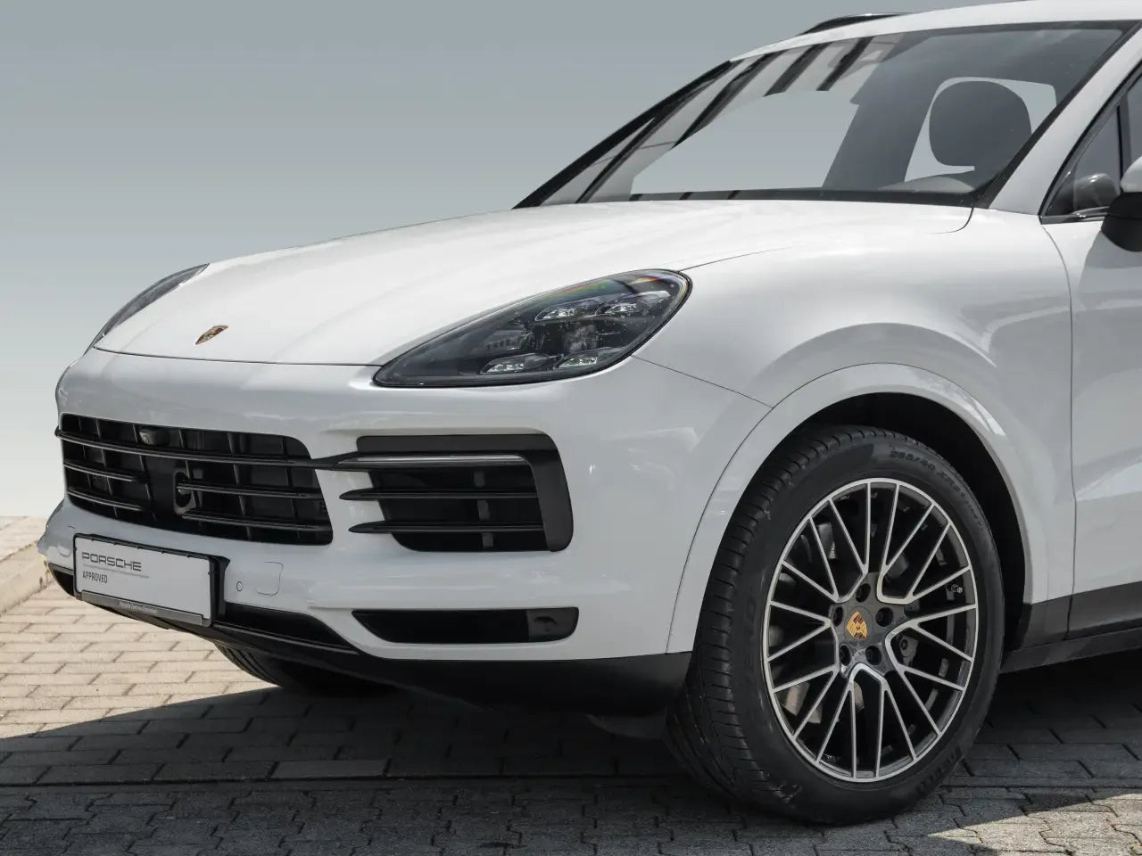 Porsche Cayenne S - Samsaru's Car Outlet