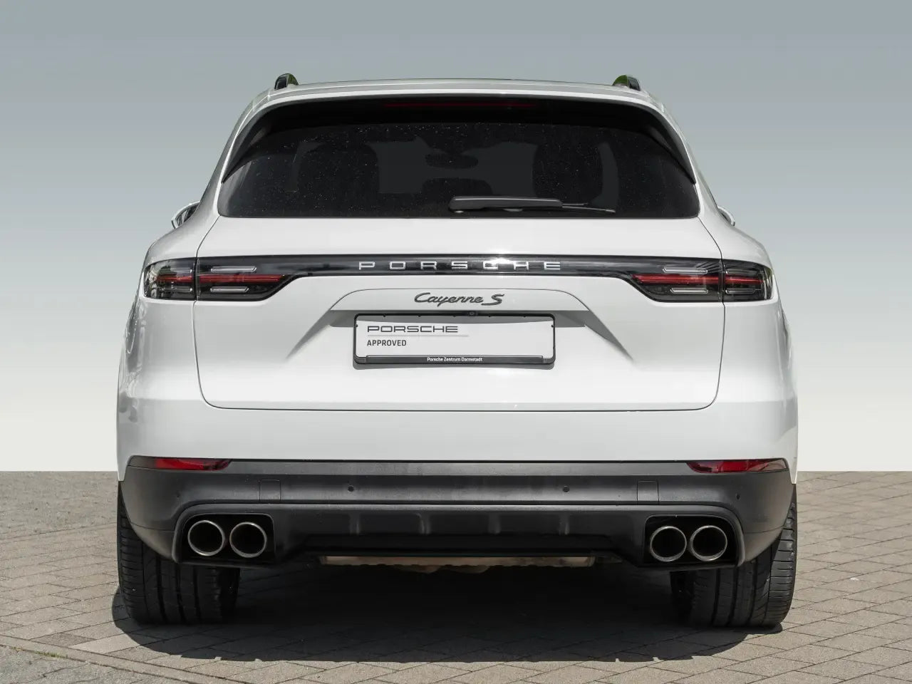 Porsche Cayenne S - Samsaru's Car Outlet