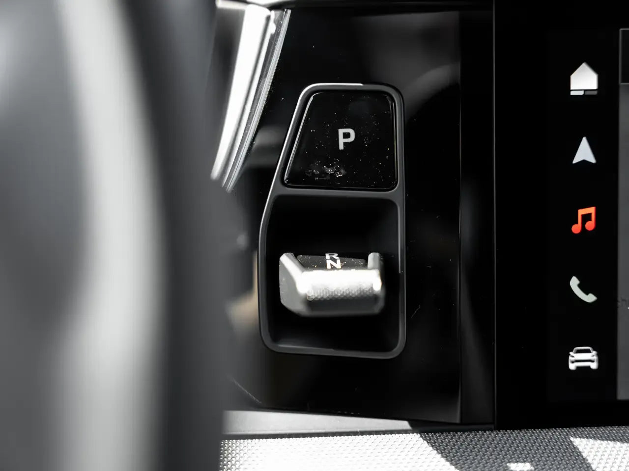 Porsche Cayenne - Samsaru's Car Outlet