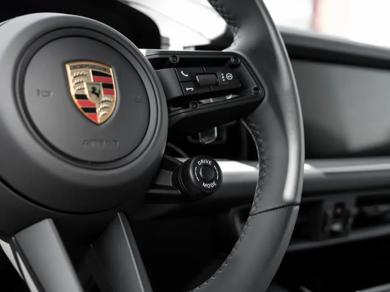 Porsche Cayenne - Samsaru's Car Outlet