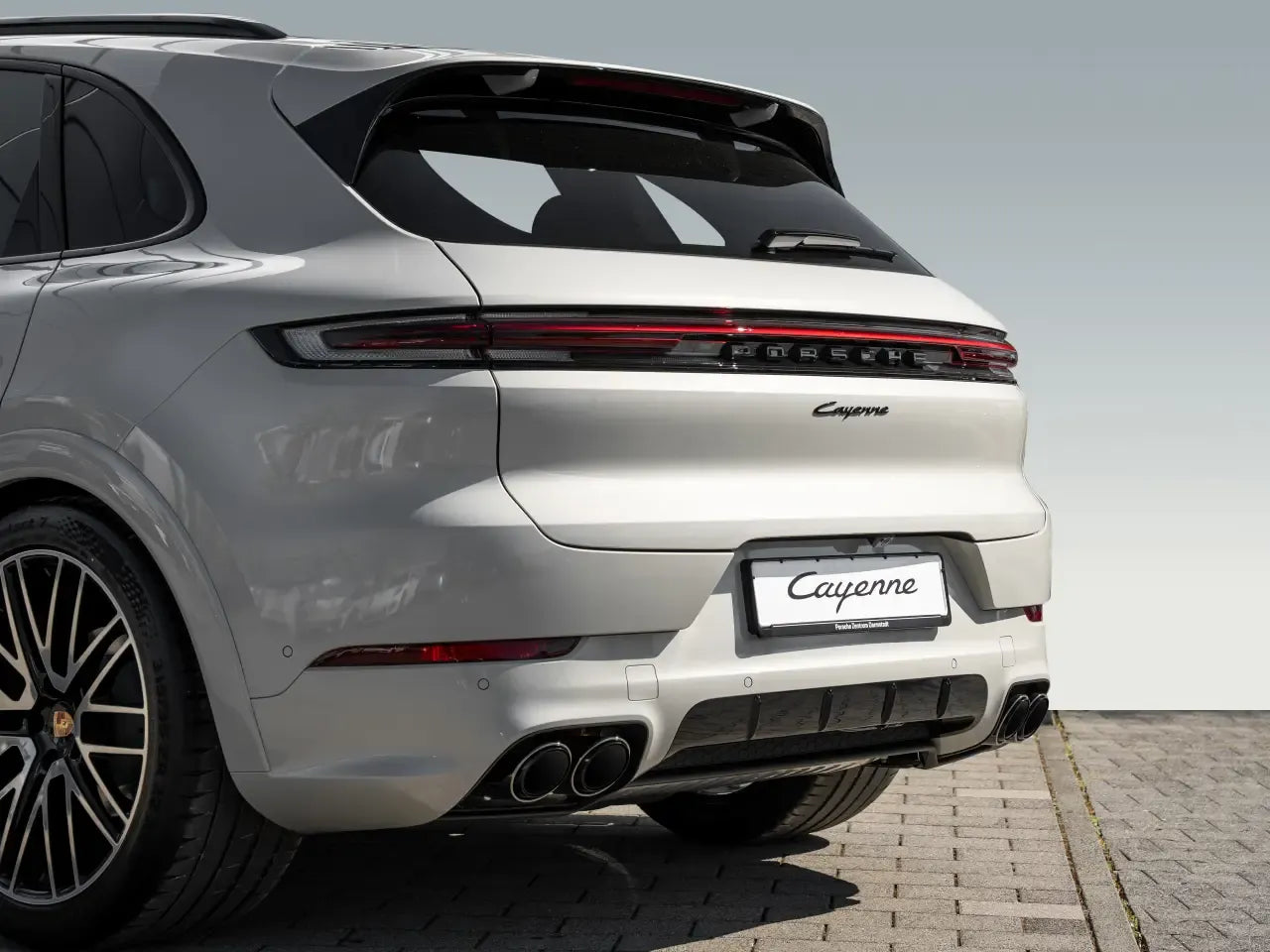 Porsche Cayenne - Samsaru's Car Outlet