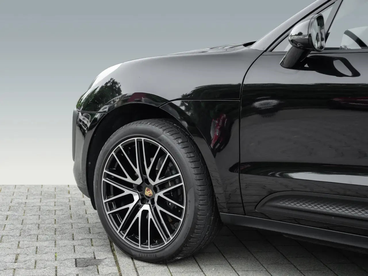 Porsche Macan 2.0 Benzina 265cp - Samsaru's Car Outlet