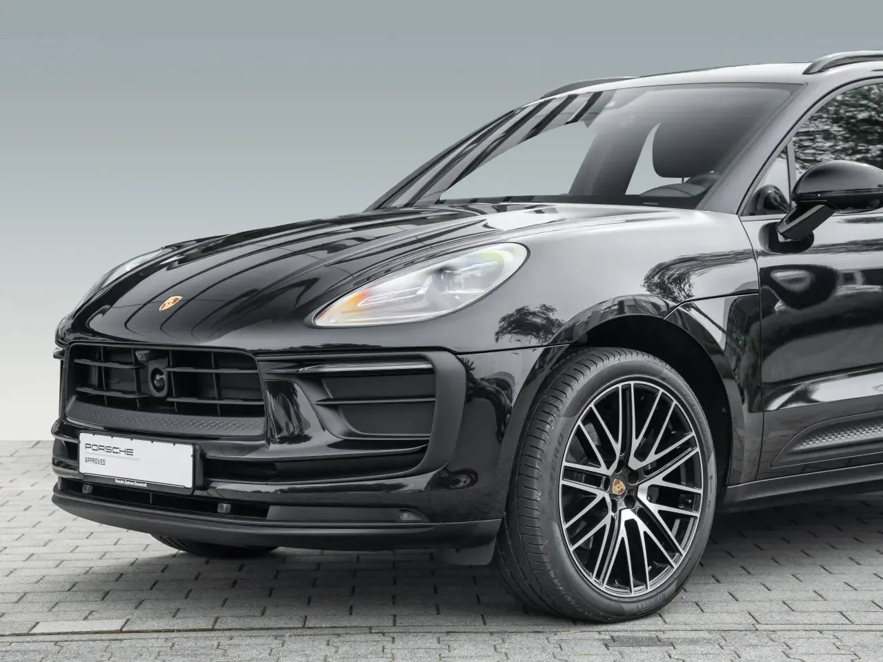 Porsche Macan 2.0 Benzina 265cp - Samsaru's Car Outlet