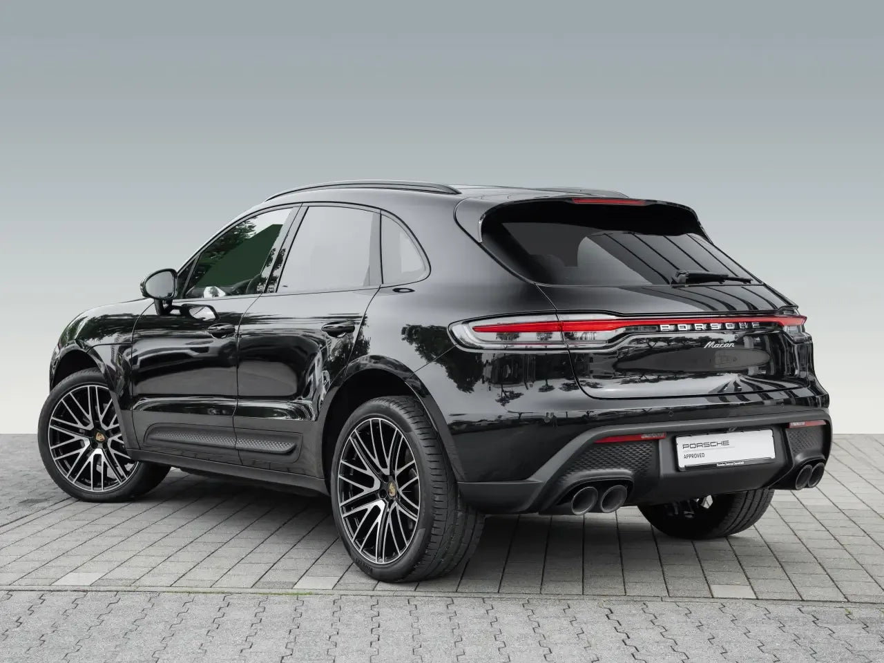 Porsche Macan 2.0 Benzina 265cp - Samsaru's Car Outlet