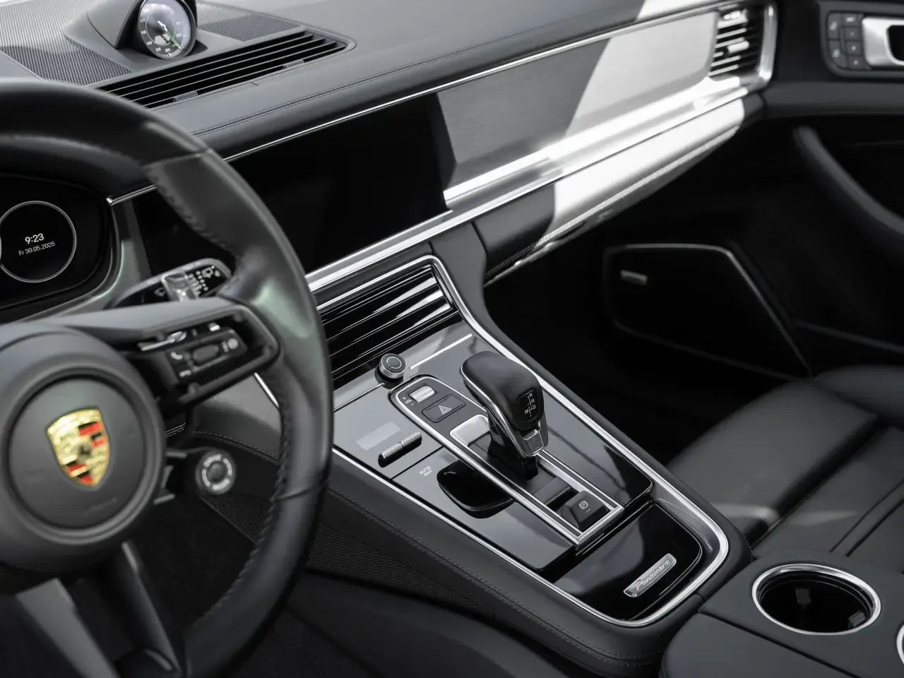 Porsche Panamera 4 E-Hybrid Sport Turismo - Samsaru's Car Outlet