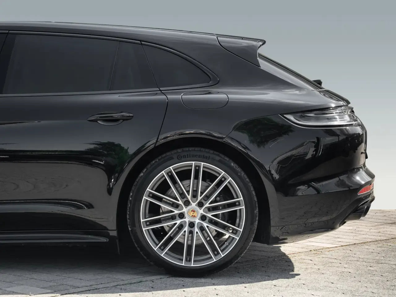 Porsche Panamera 4 E-Hybrid Sport Turismo - Samsaru's Car Outlet
