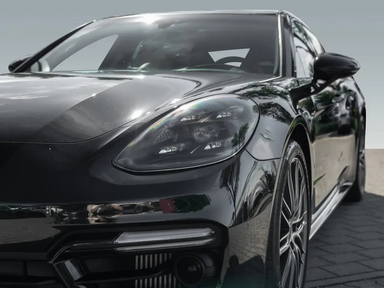 Porsche Panamera 4 E-Hybrid Sport Turismo - Samsaru's Car Outlet