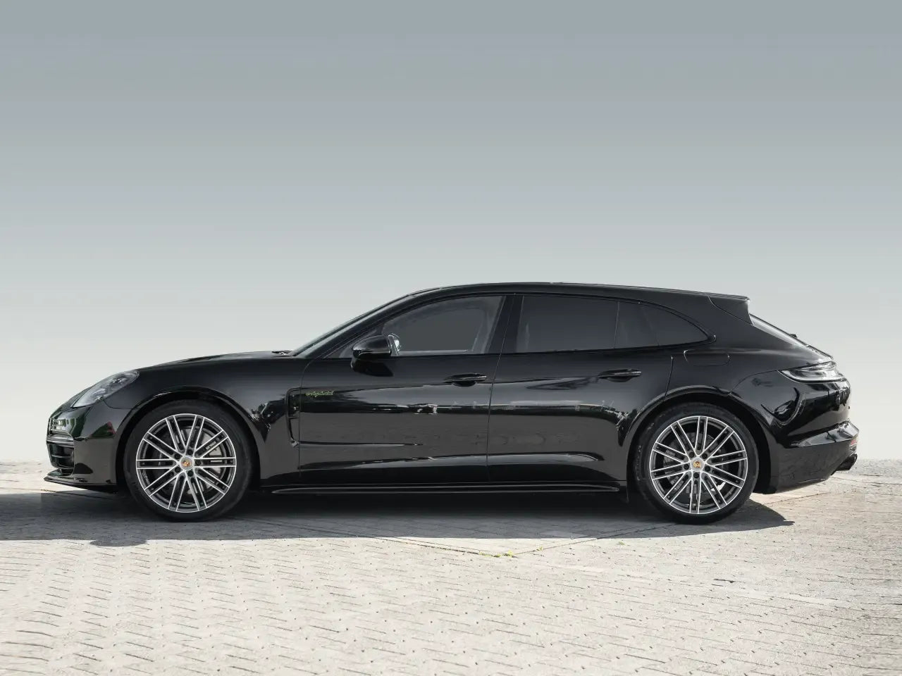 Porsche Panamera 4 E-Hybrid Sport Turismo - Samsaru's Car Outlet