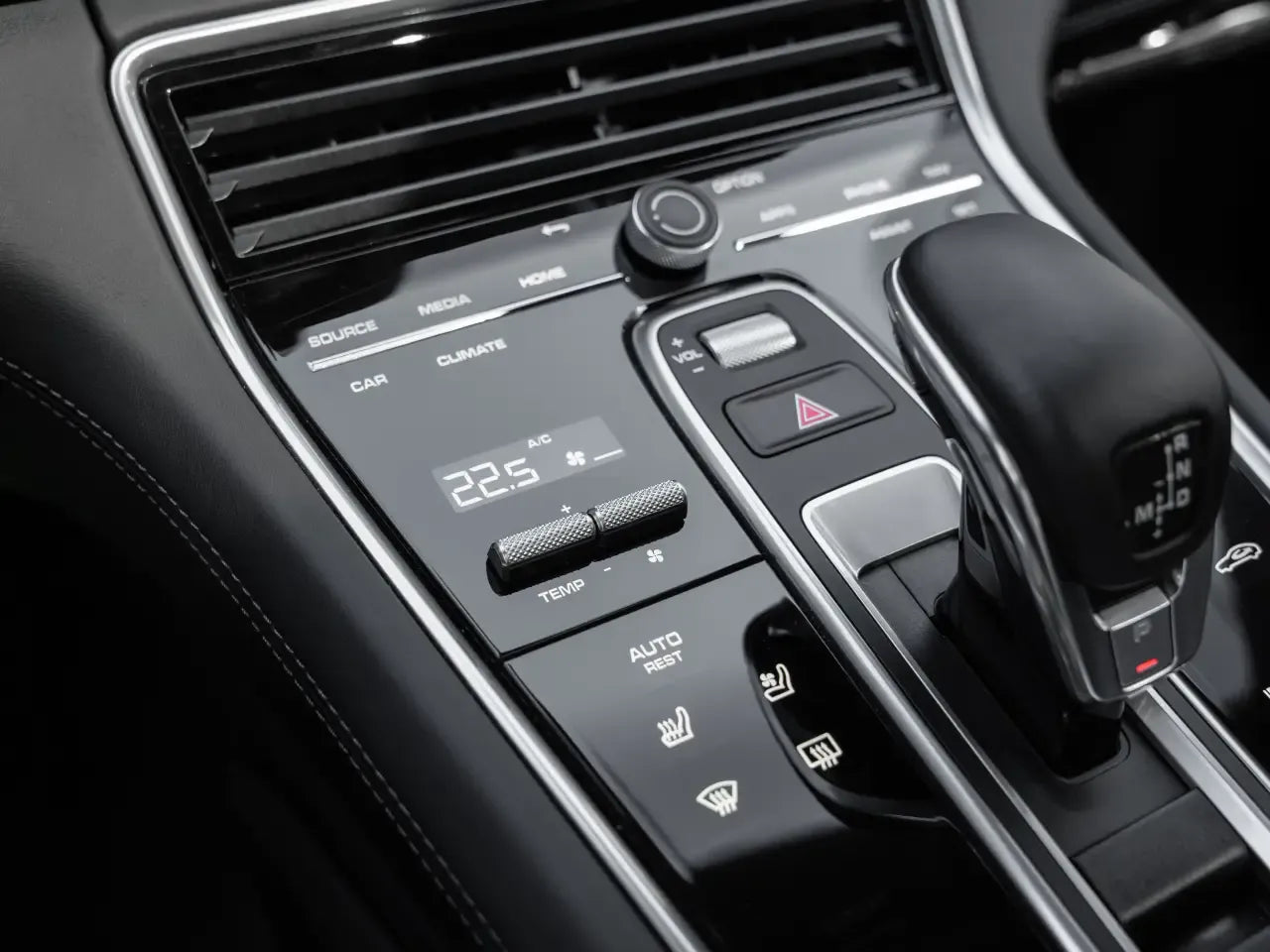 Porsche Panamera 4 E-Hybrid Sport Turismo - Samsaru's Car Outlet
