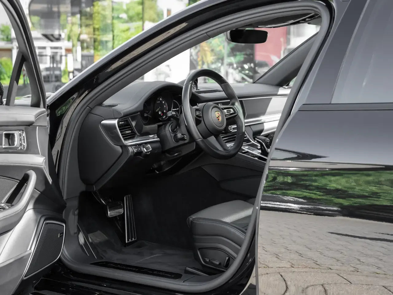 Porsche Panamera 4 E-Hybrid Sport Turismo - Samsaru's Car Outlet