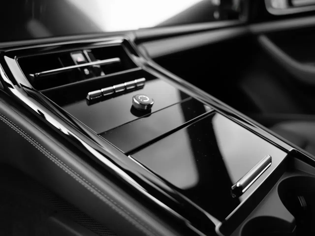 Porsche Panamera 4 E-Hybrid - Samsaru's Car Outlet