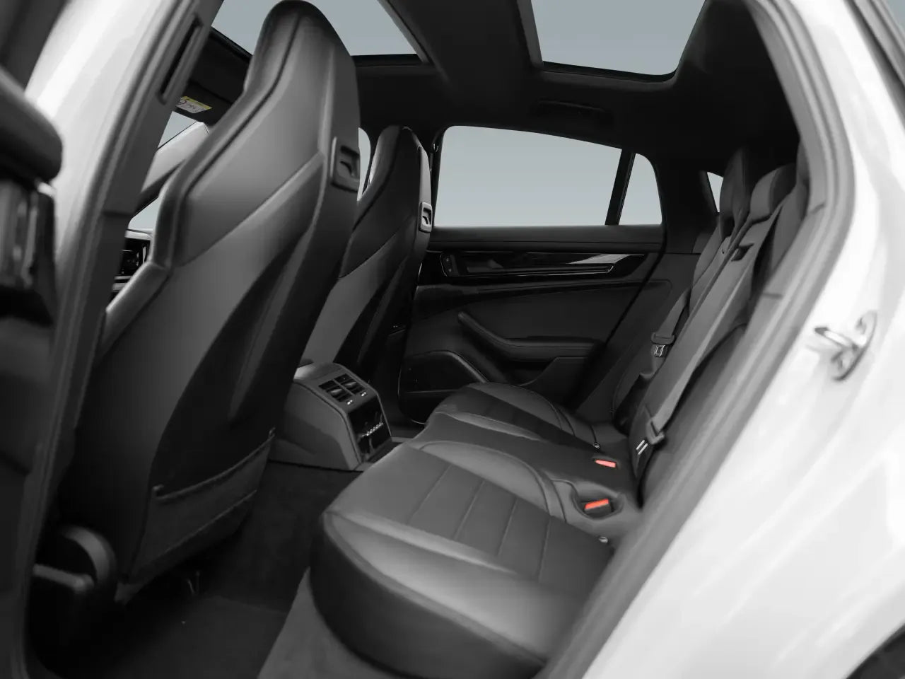 Porsche Panamera 4 E-Hybrid - Samsaru's Car Outlet