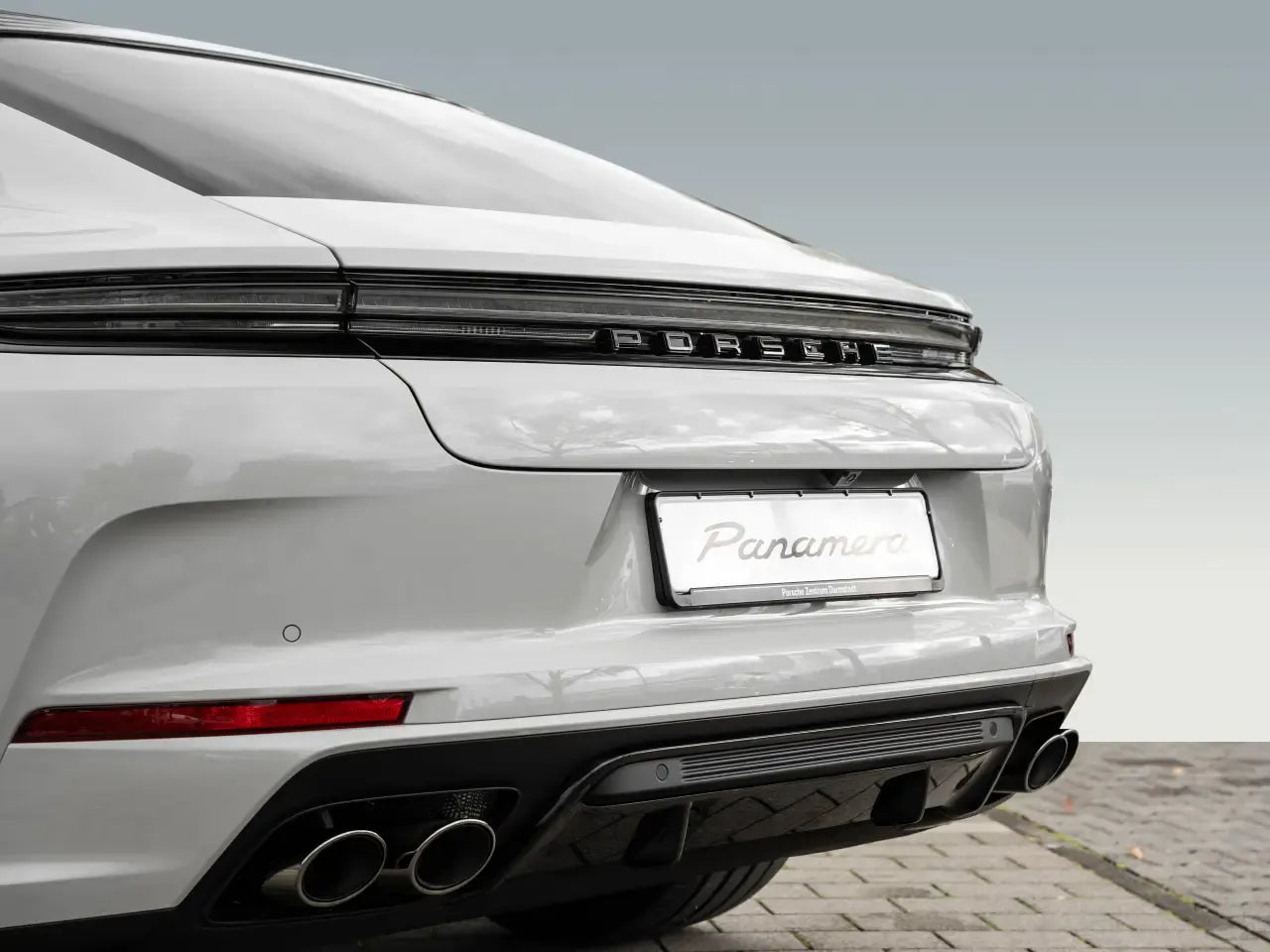 Porsche Panamera 4 E-Hybrid - Samsaru's Car Outlet