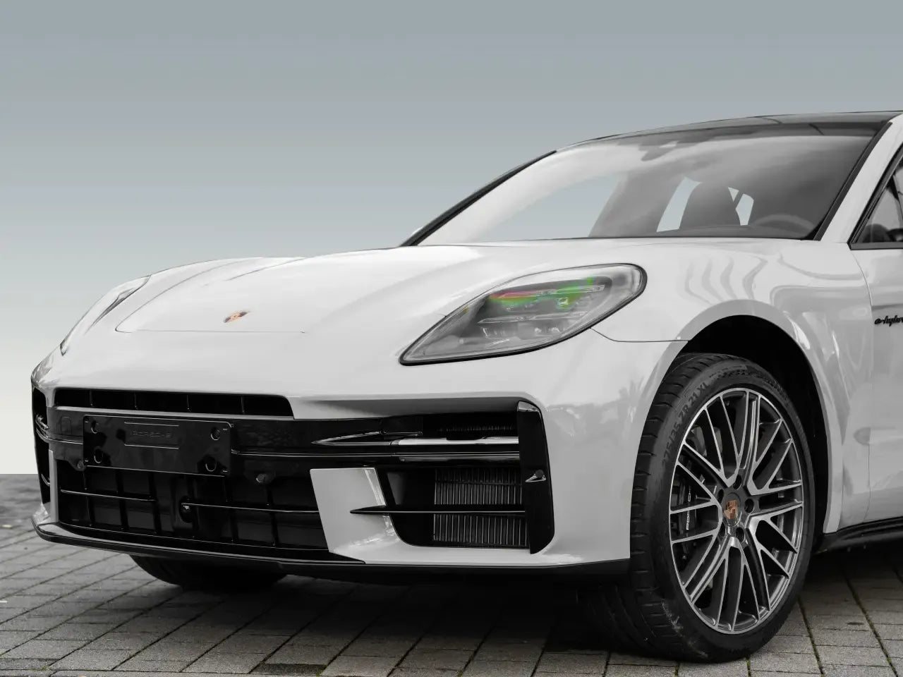 Porsche Panamera 4 E-Hybrid - Samsaru's Car Outlet