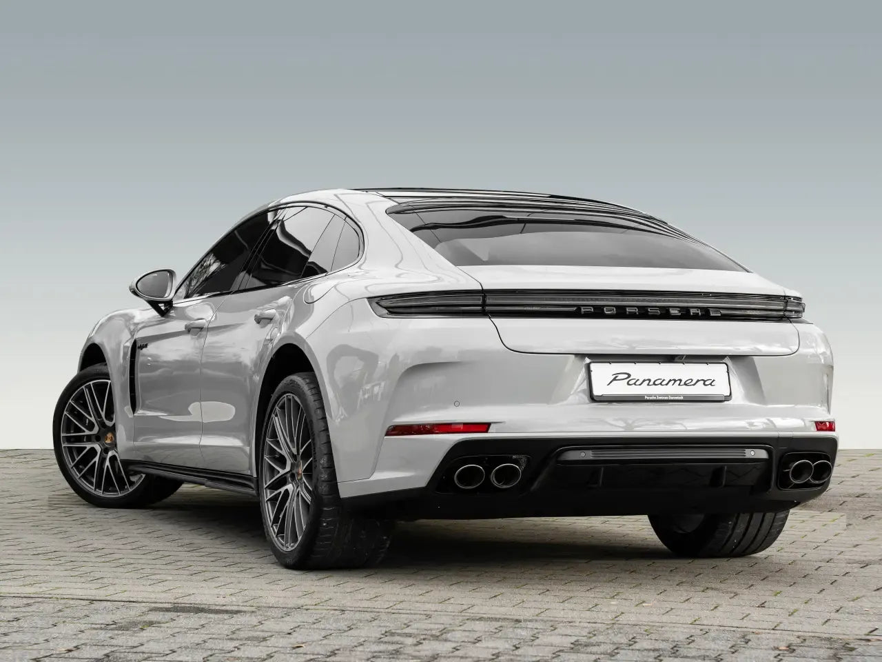 Porsche Panamera 4 E-Hybrid - Samsaru's Car Outlet