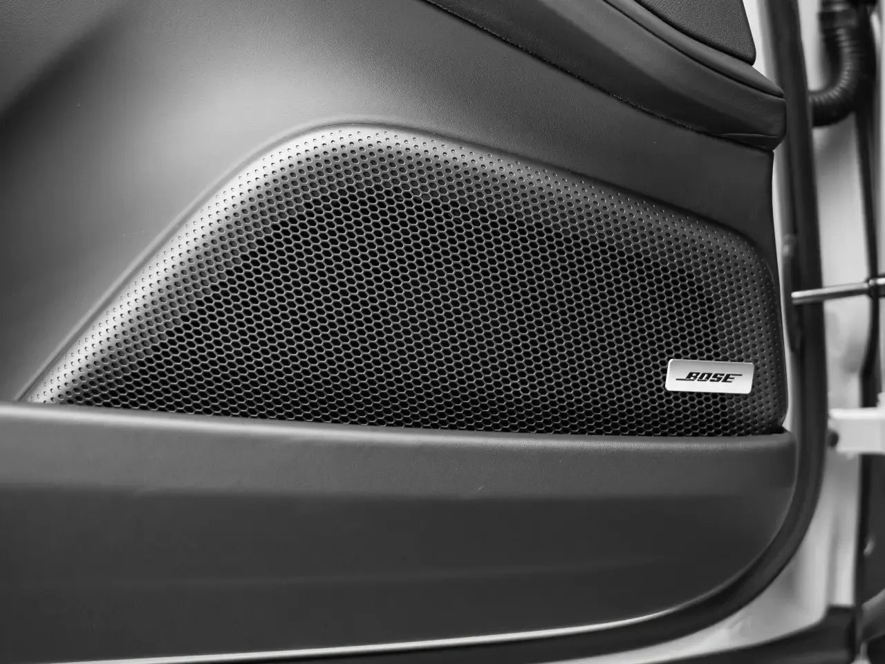 Porsche Panamera 4 E-Hybrid - Samsaru's Car Outlet