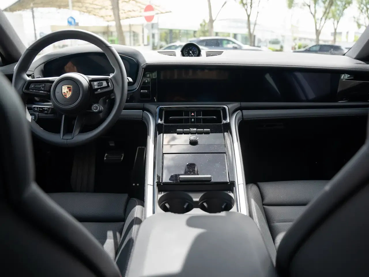 Porsche Panamera 4 - Samsaru's Car Outlet
