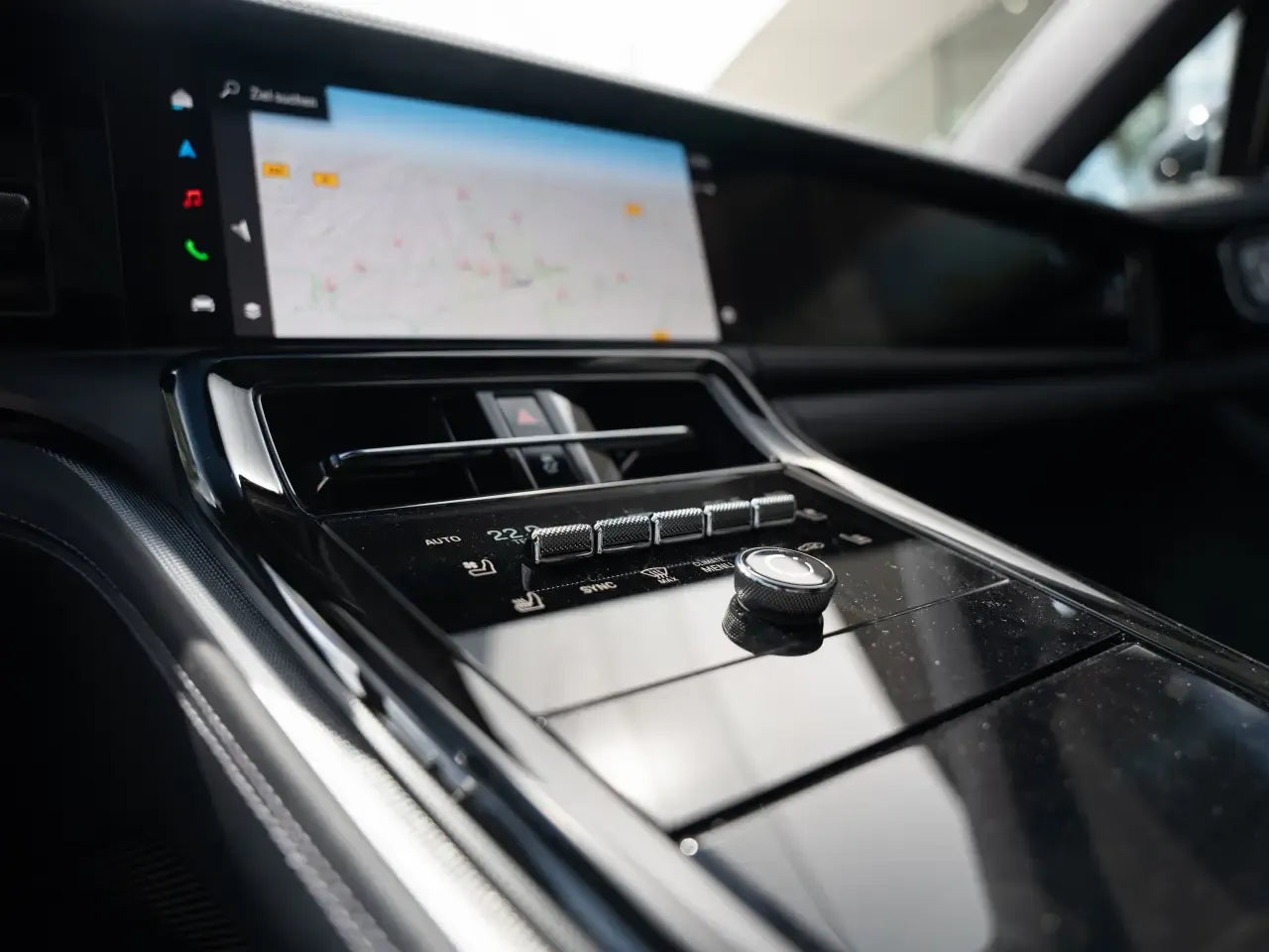 Porsche Panamera 4 - Samsaru's Car Outlet