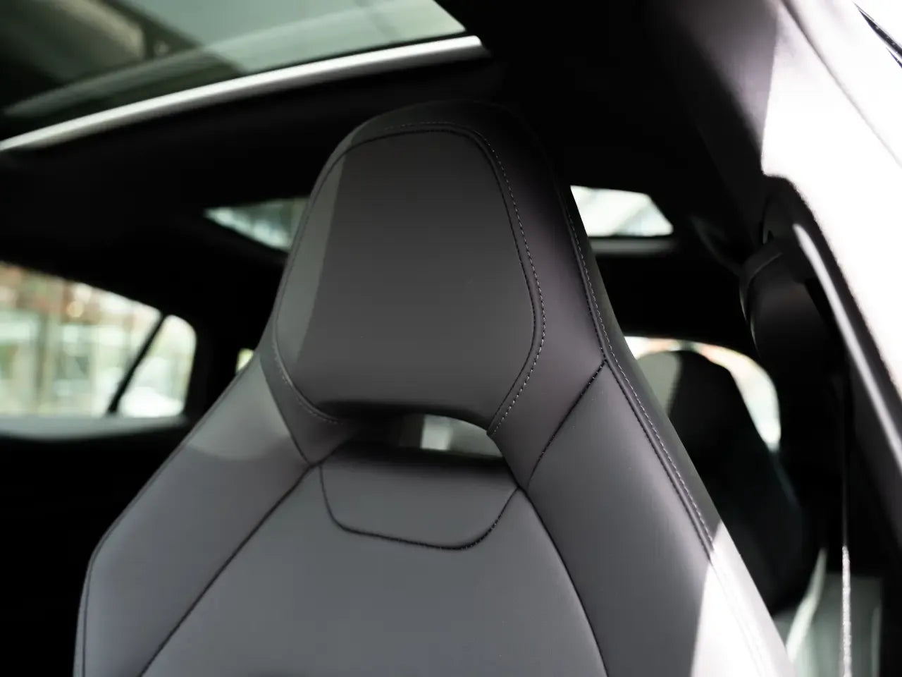 Porsche Panamera 4 - Samsaru's Car Outlet