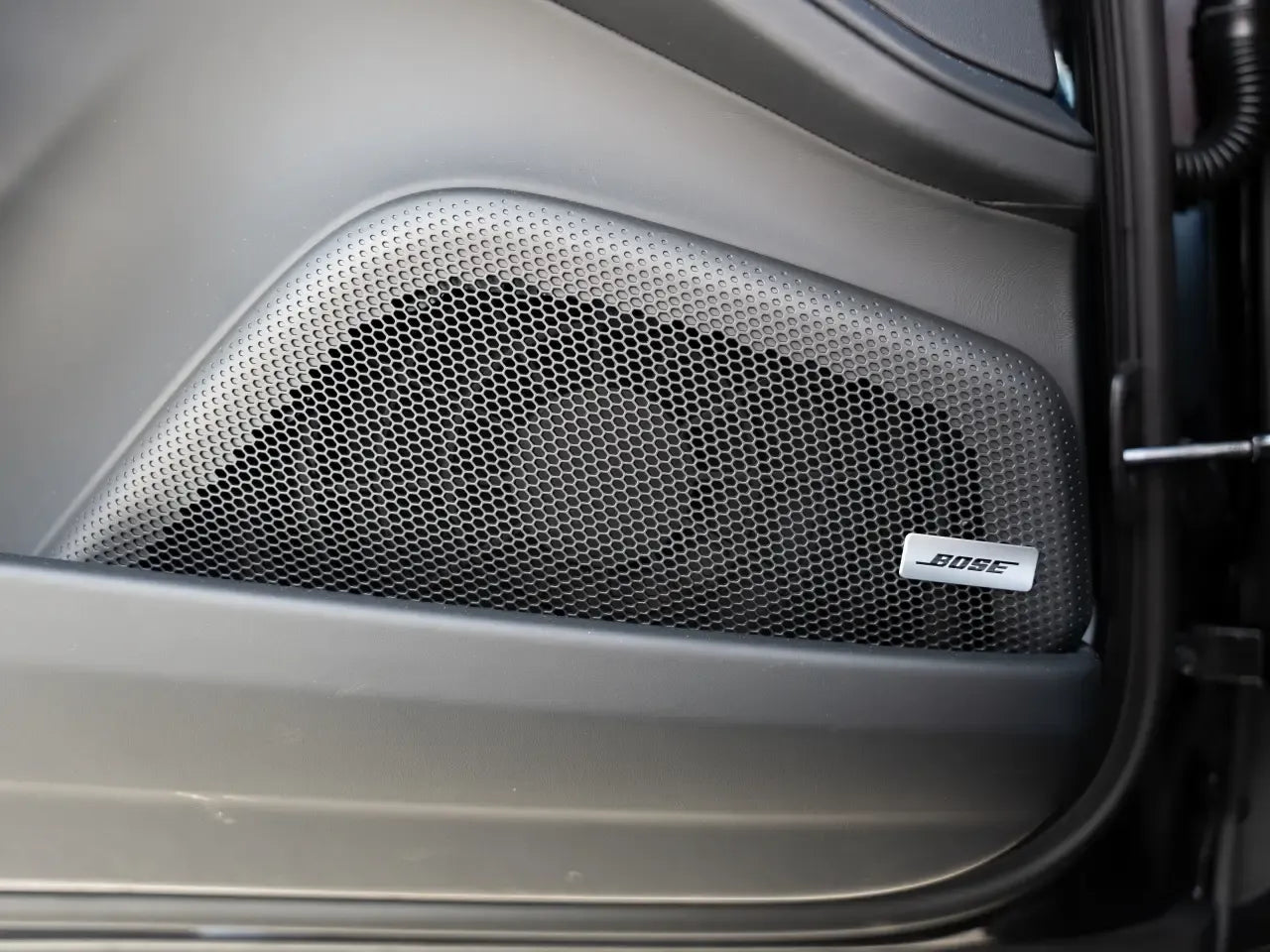 Porsche Panamera 4 - Samsaru's Car Outlet