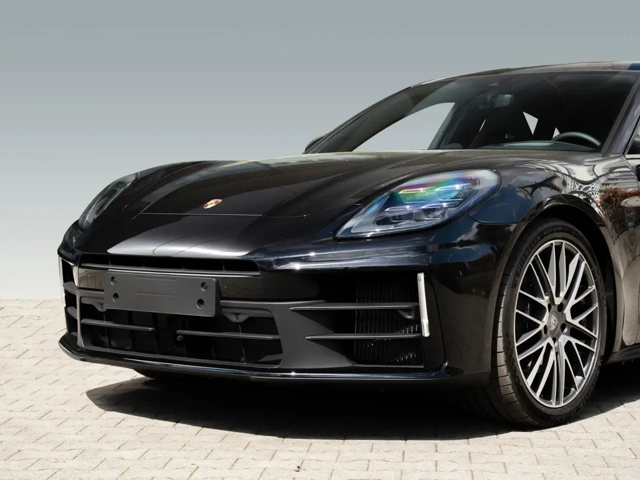Porsche Panamera 4 - Samsaru's Car Outlet