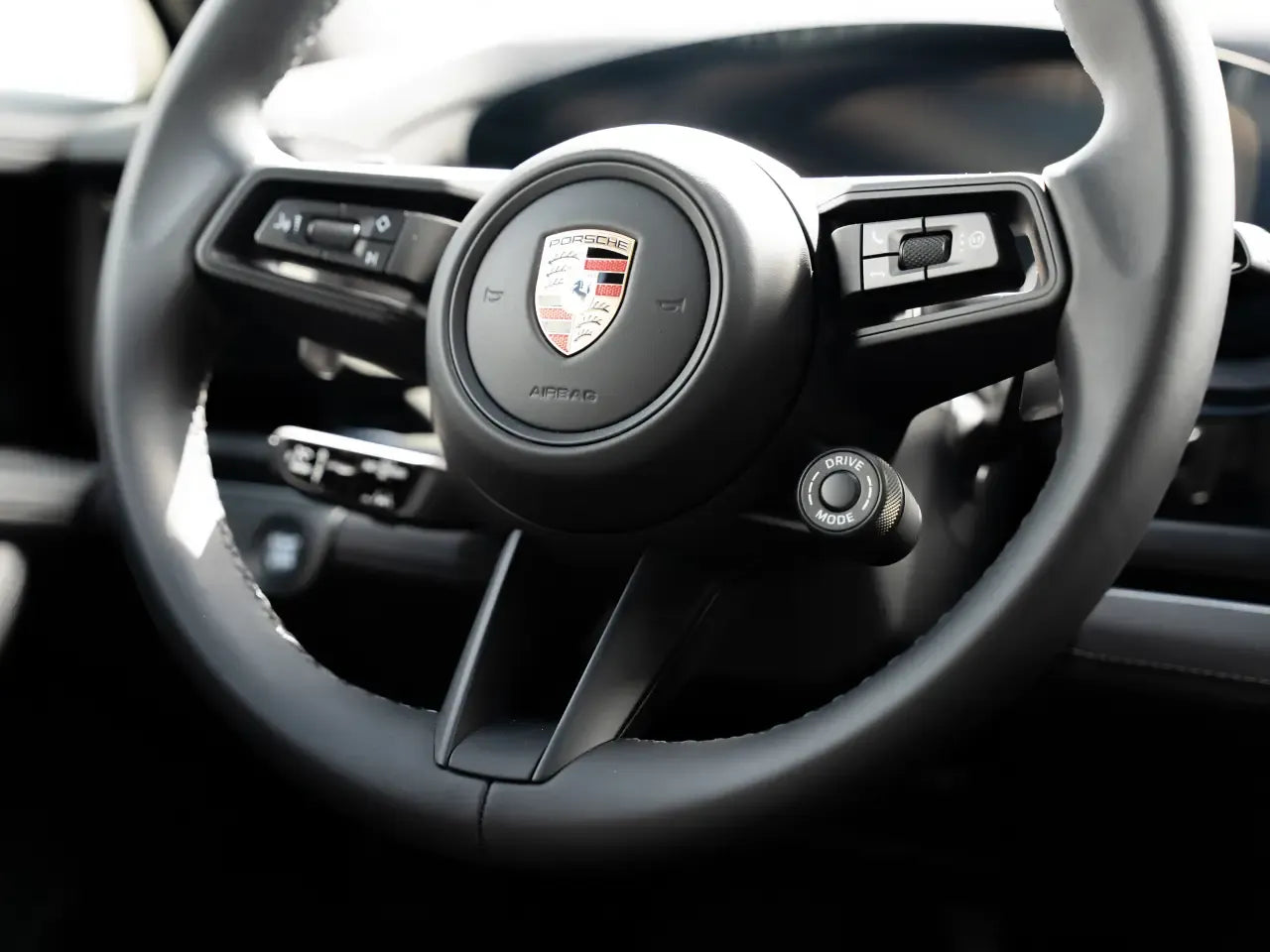 Porsche Panamera 4 - Samsaru's Car Outlet