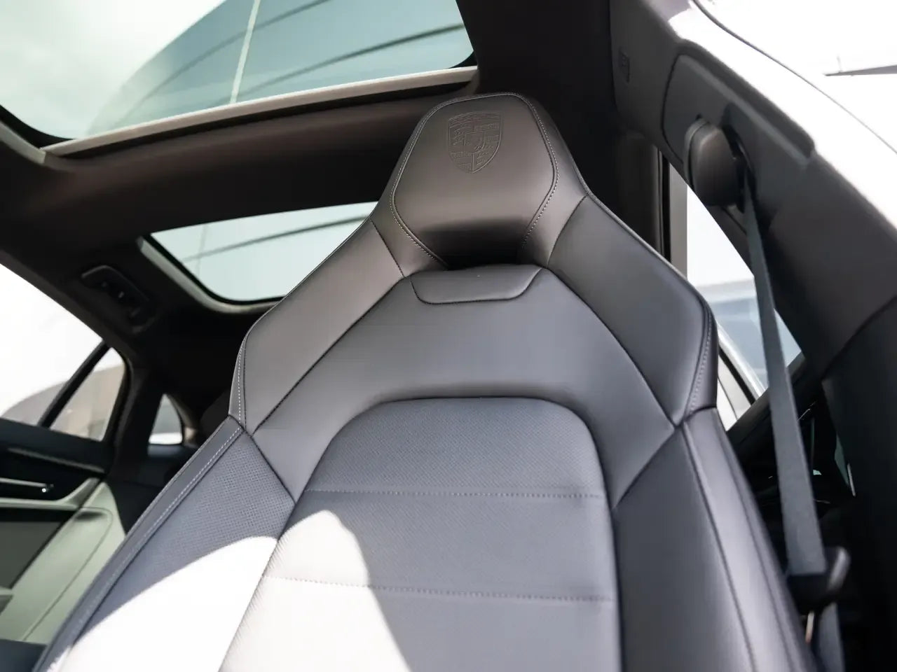 Porsche Panamera 4S E-Hybrid - Samsaru's Car Outlet