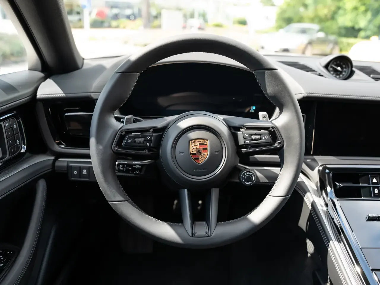 Porsche Panamera 4S E-Hybrid - Samsaru's Car Outlet