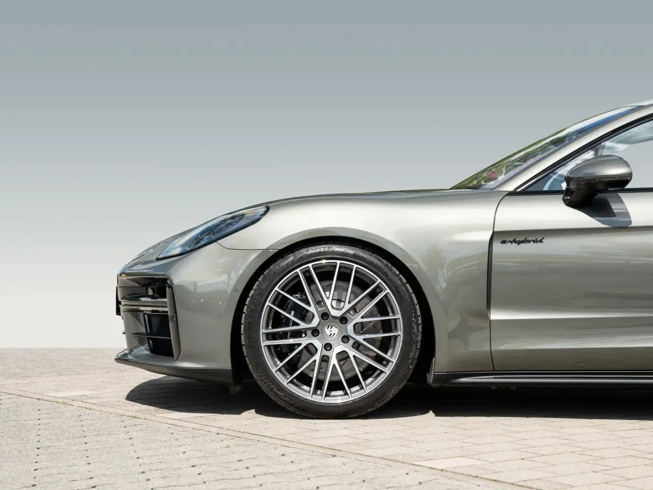 Porsche Panamera 4S E-Hybrid - Samsaru's Car Outlet