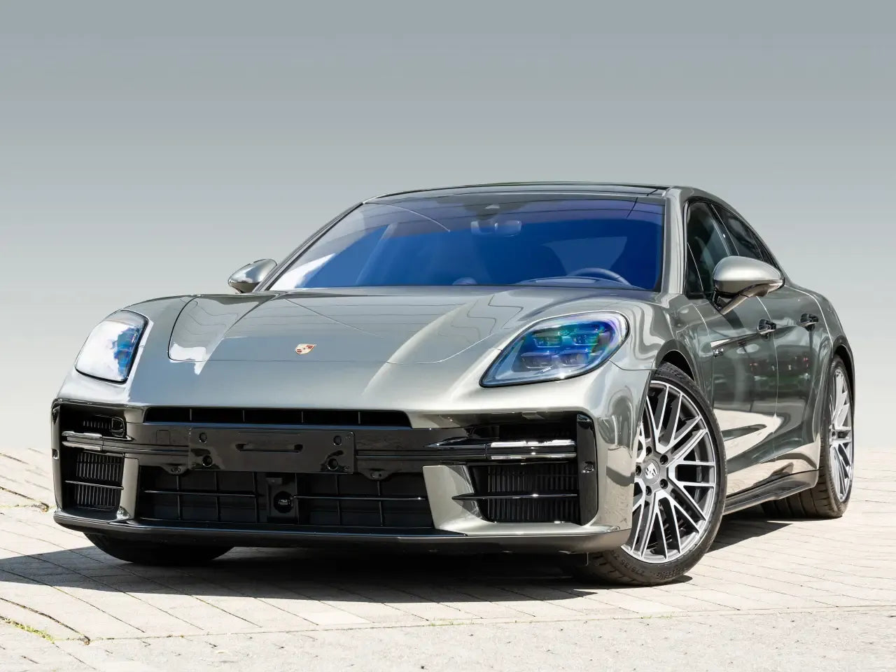 Porsche Panamera 4S E-Hybrid - Samsaru's Car Outlet