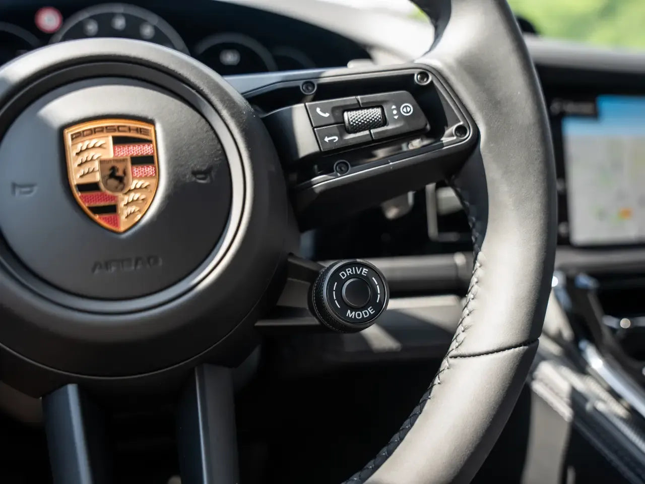 Porsche Panamera 4S E-Hybrid - Samsaru's Car Outlet