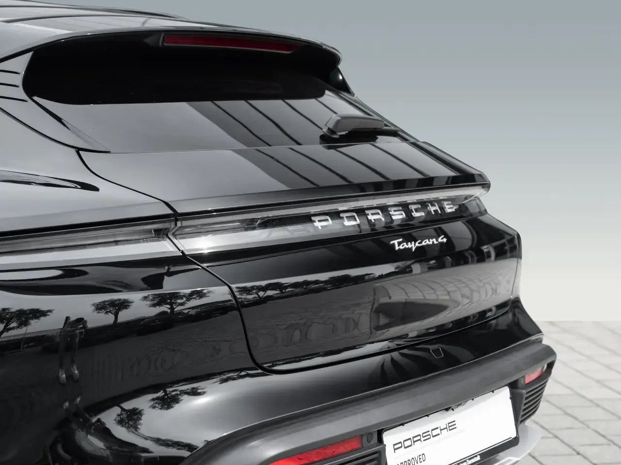 Porsche Taycan 4 Cross Turismo - Electric - Samsaru's Car Outlet