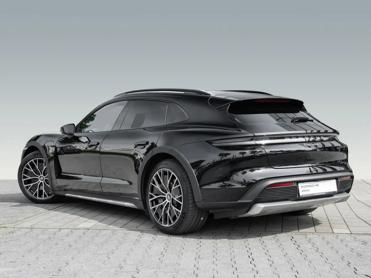 Porsche Taycan 4 Cross Turismo - Electric - Samsaru's Car Outlet