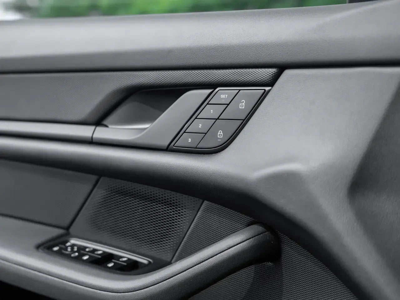 Porsche Taycan 4 Cross Turismo - Electric - Samsaru's Car Outlet