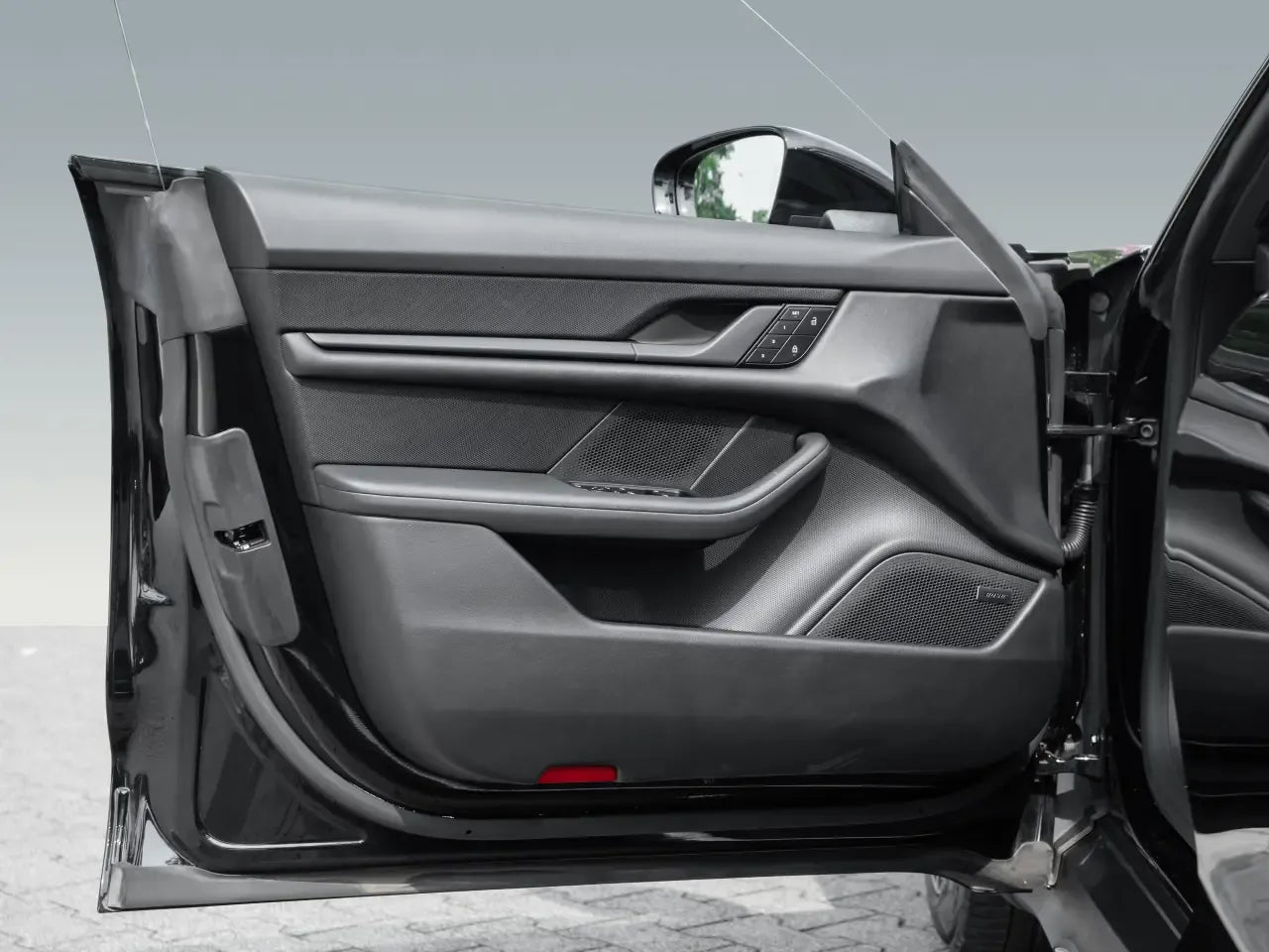 Porsche Taycan 4 Cross Turismo - Electric - Samsaru's Car Outlet