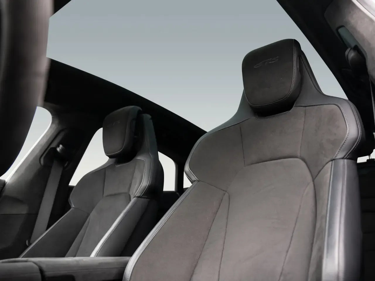 Porsche Taycan GTS - Electric - Samsaru's Car Outlet