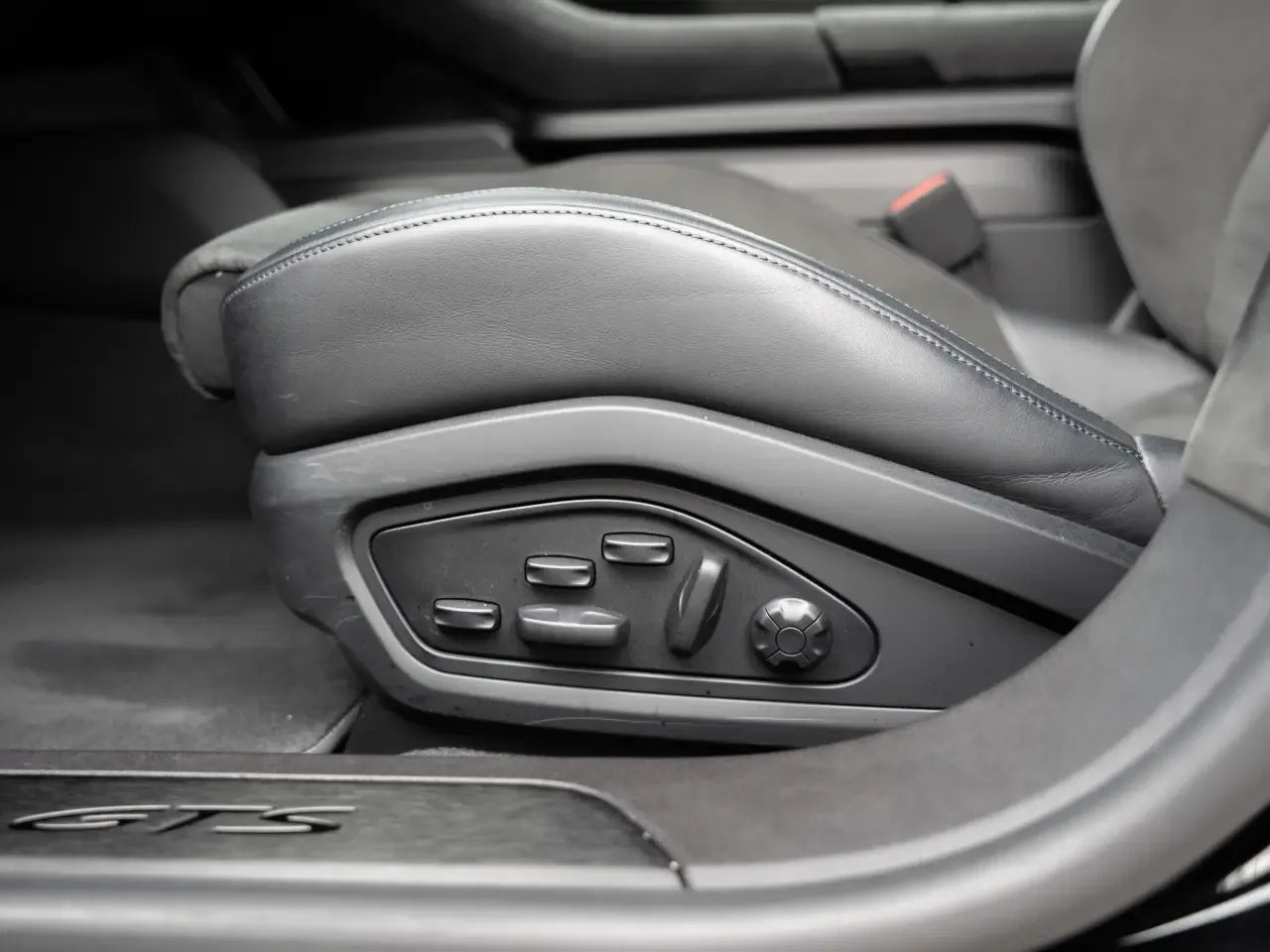 Porsche Taycan GTS - Electric - Samsaru's Car Outlet