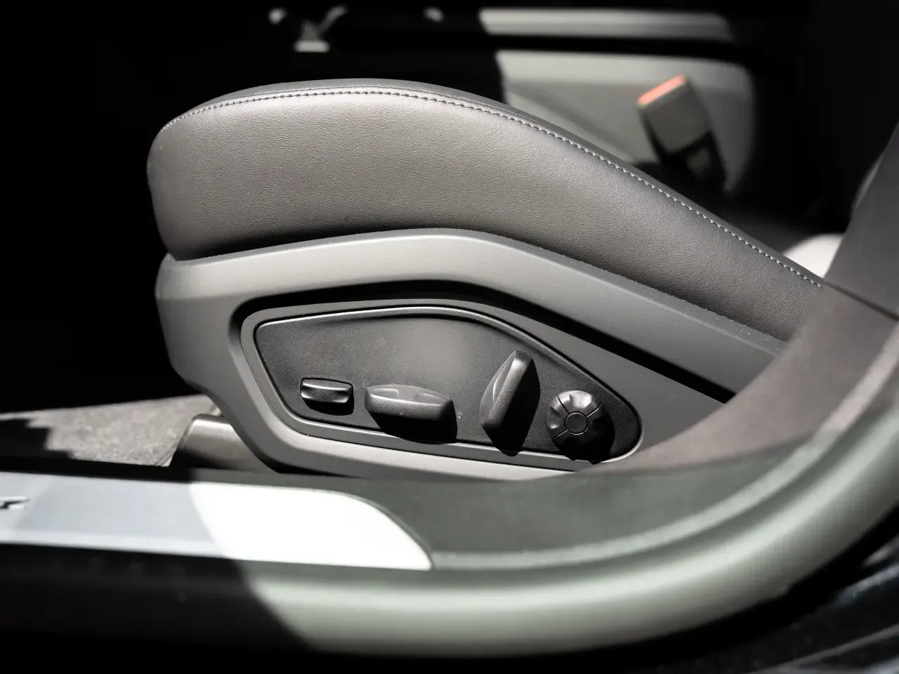 Porsche Taycan RWD - Electric - Samsaru's Car Outlet