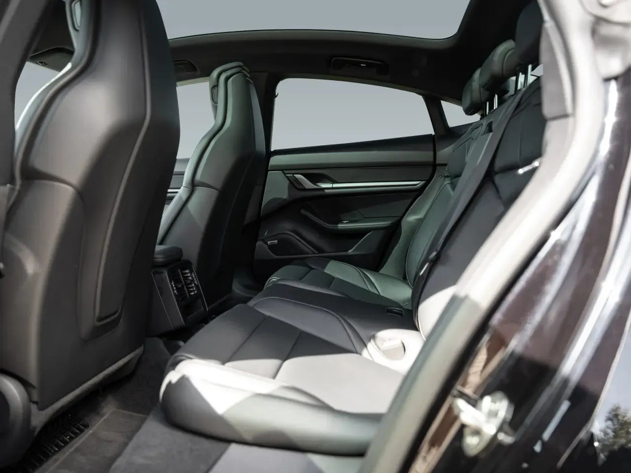 Porsche Taycan RWD - Electric - Samsaru's Car Outlet