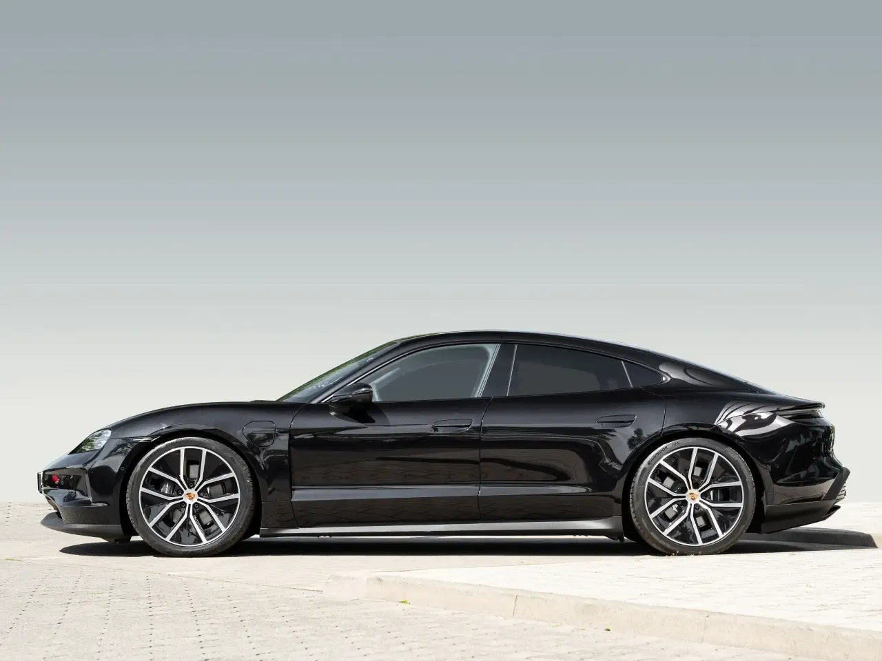 Porsche Taycan RWD - Electric - Samsaru's Car Outlet