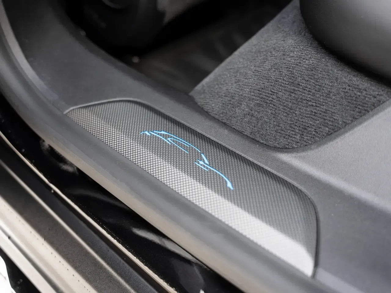 Porsche Taycan Turbo Cross Turismo - Electric - Samsaru's Car Outlet