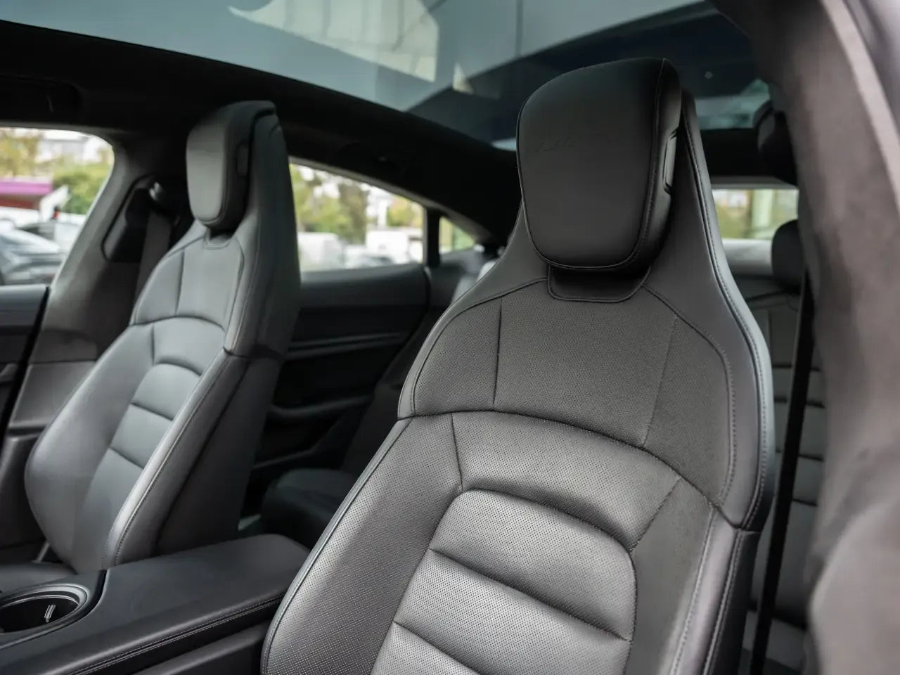 Porsche Taycan Turbo - Electric - Samsaru's Car Outlet