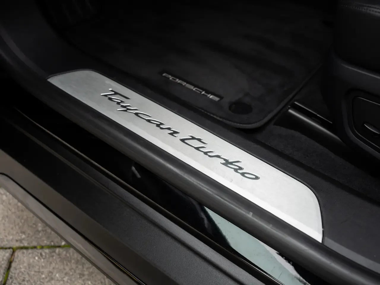 Porsche Taycan Turbo - Electric - Samsaru's Car Outlet