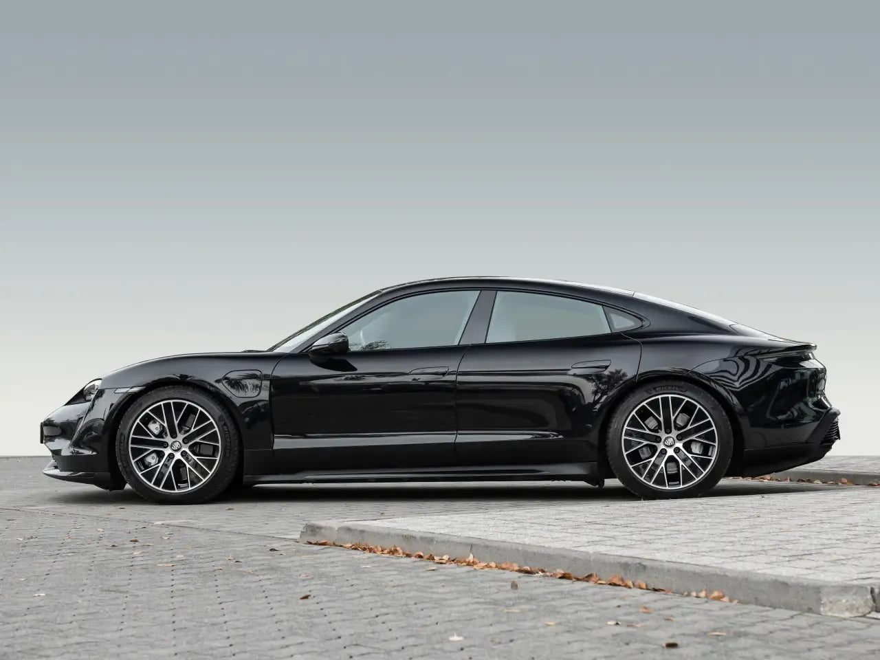 Porsche Taycan Turbo - Electric - Samsaru's Car Outlet