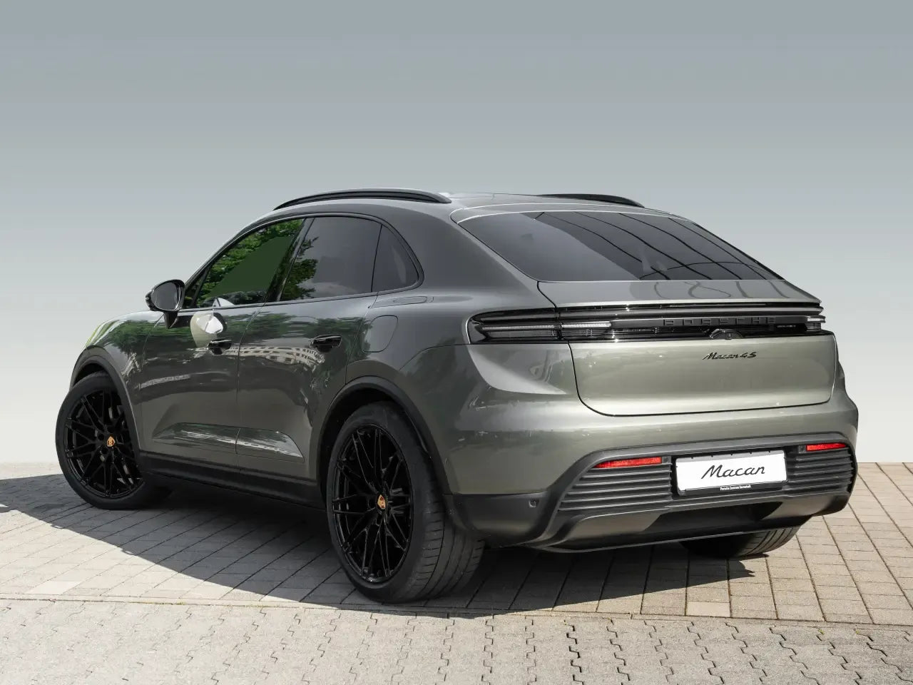 Porsche Macan 4S - Electric - Samsaru's Car Outlet