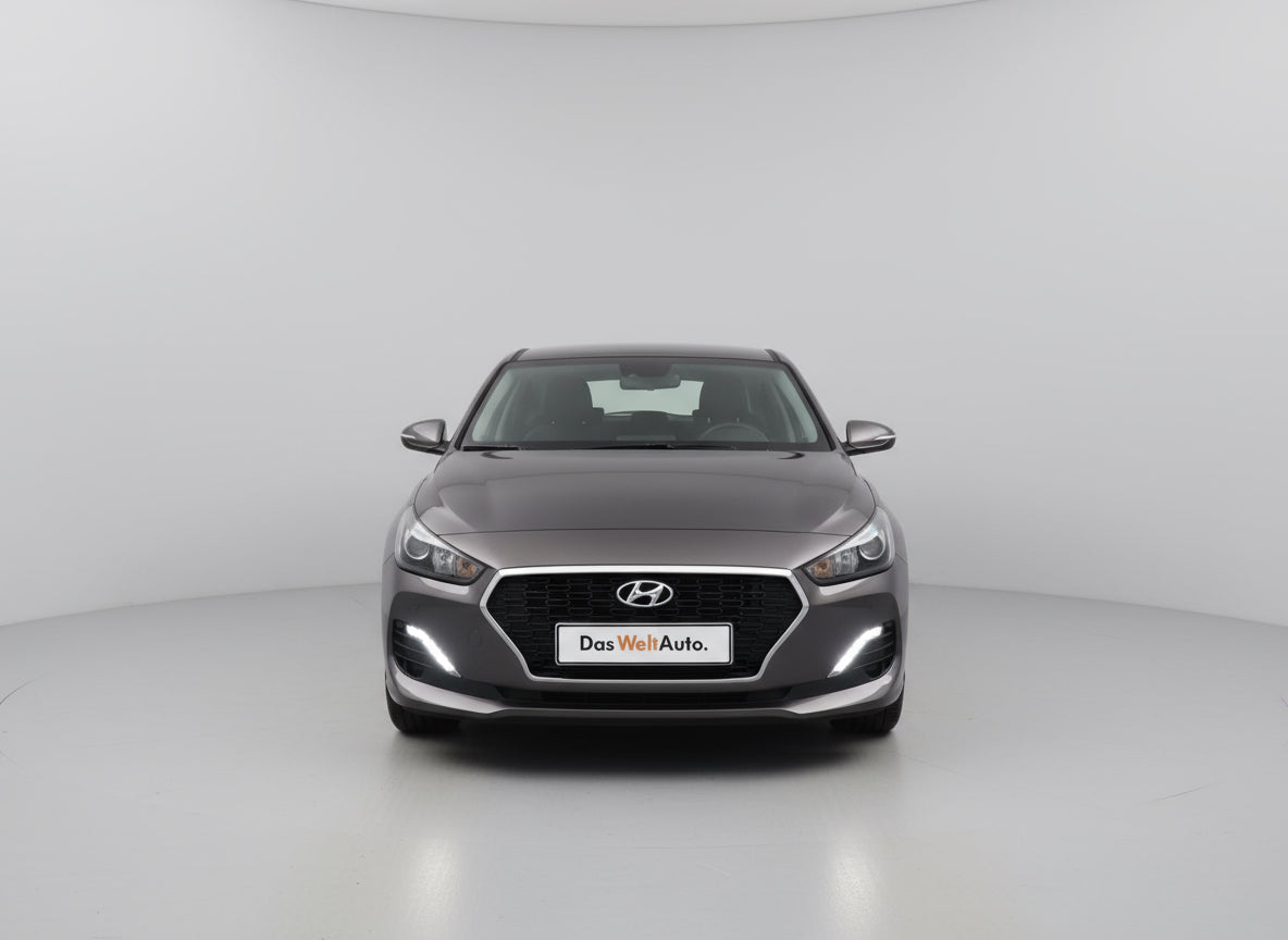 Hyundai i30 Fastback 1.5 T-GDI 7DCT Style - Samsaru's Car Outlet