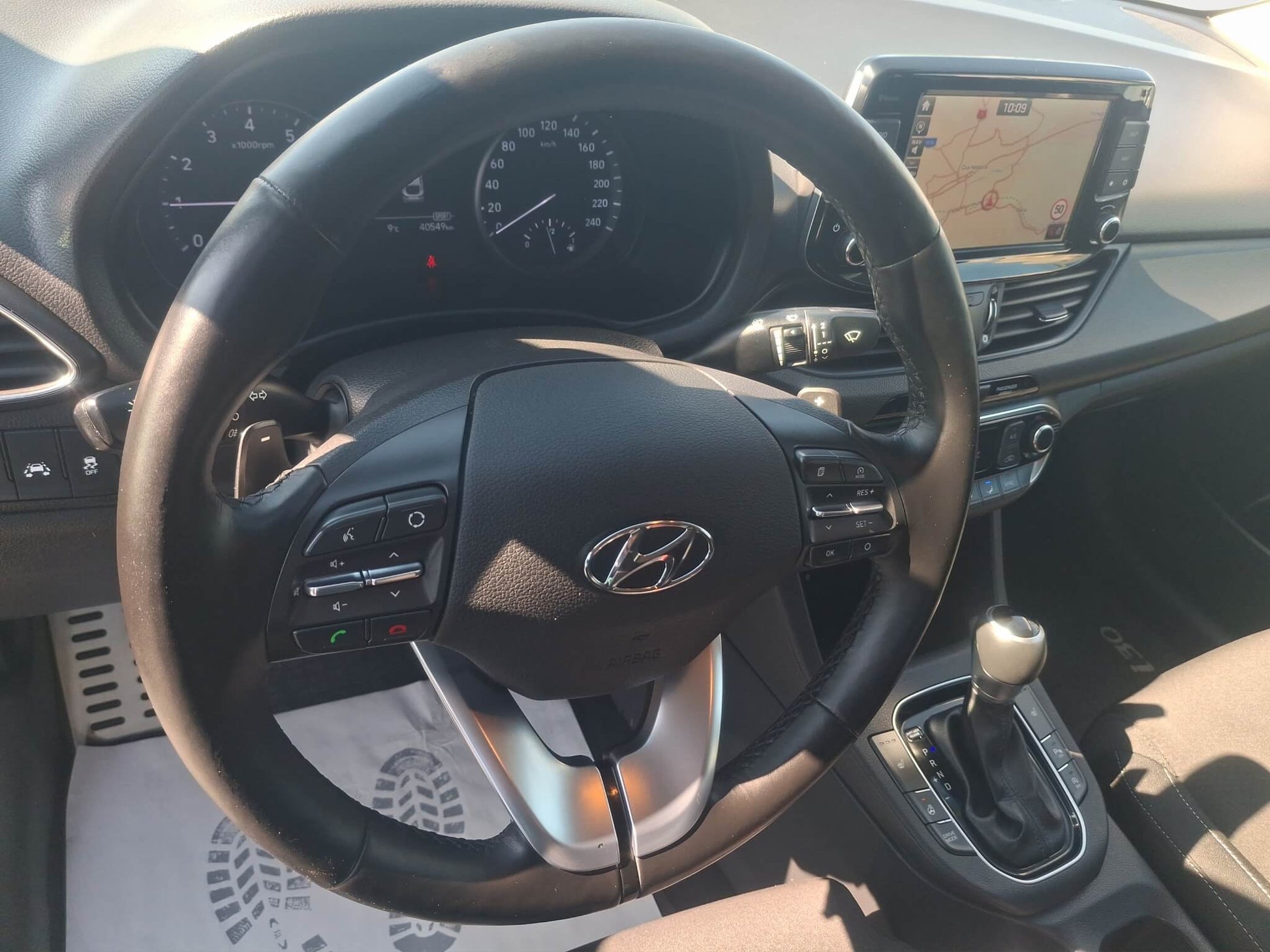 Hyundai i30 Fastback 1.5 T-GDI 7DCT Style - Samsaru's Car Outlet