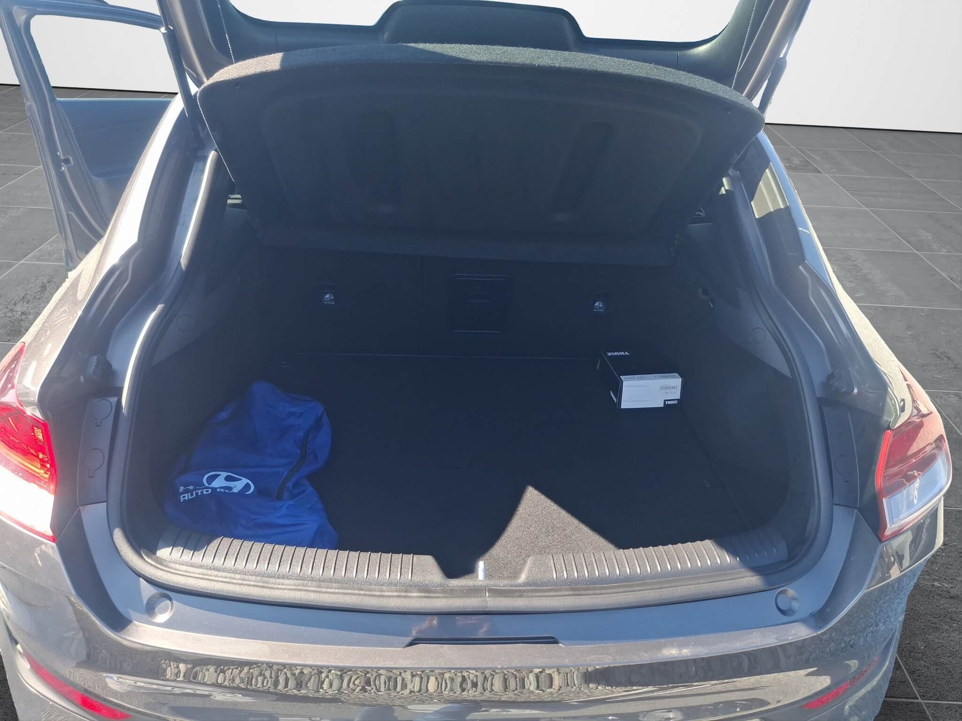 Hyundai i30 Fastback 1.5 T-GDI 7DCT Style - Samsaru's Car Outlet