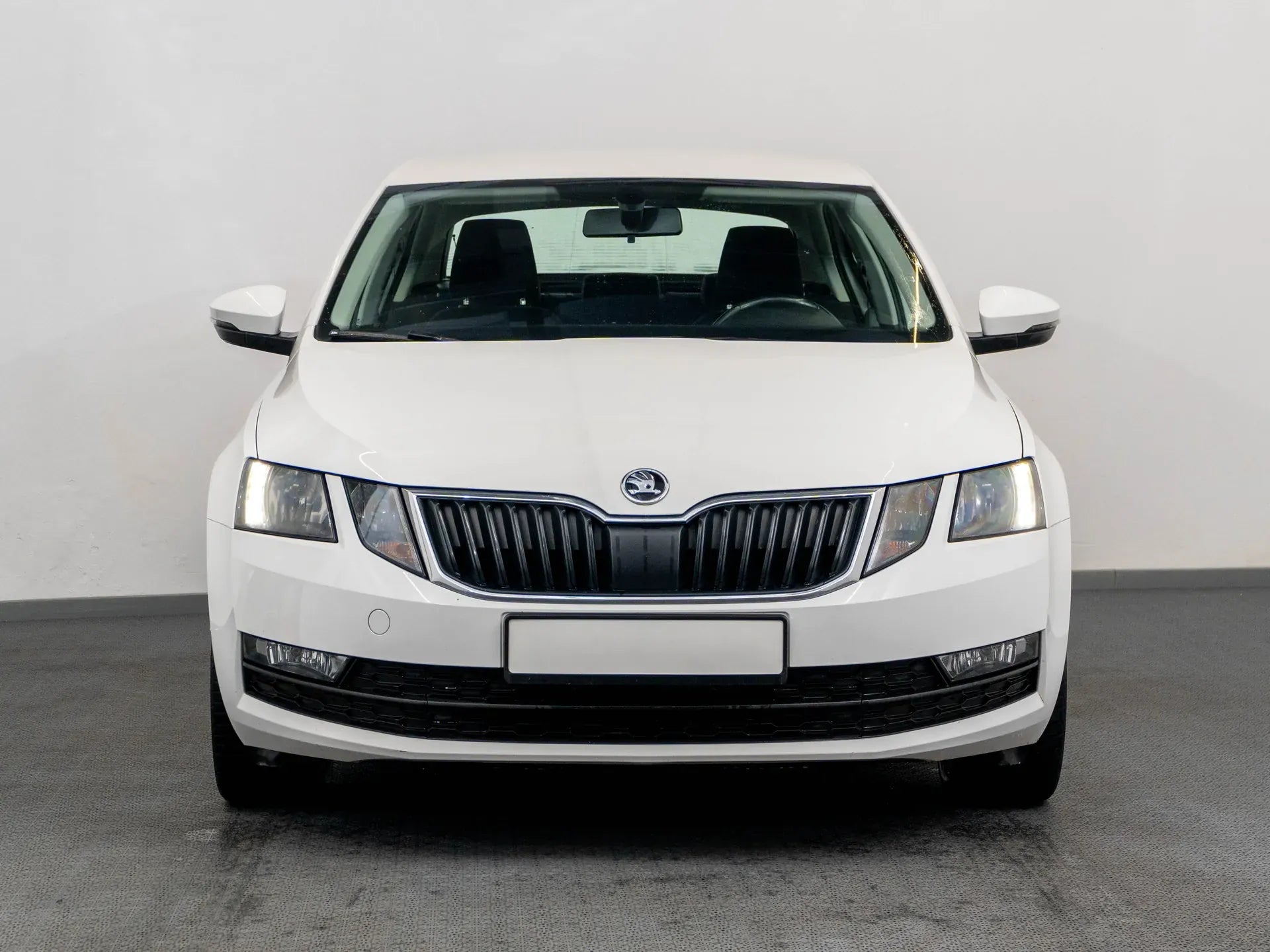 Skoda Octavia 1.6 Diesel 115 CP Alb - Samsaru's Car Outlet